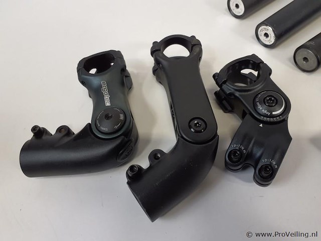 Aluminium fietszadelpennen en ergotec 4 stuurbevestigingen set ergotec 4 - afbeelding 12 van  13