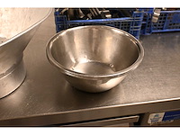 Aluminium friet uitlekbak, vergiet en rvs kommen - afbeelding 4 van  4