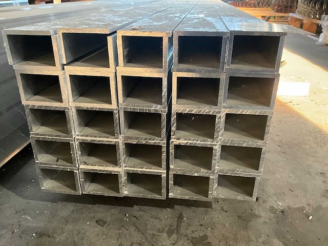 Aluminium hoeklijn 60x40mm (50x) - afbeelding 2 van  3