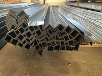 Aluminium hoeklijn 60x40mm (75x) - afbeelding 5 van  5