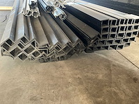 Aluminium hoeklijn 60x40mm (90x) - afbeelding 1 van  2