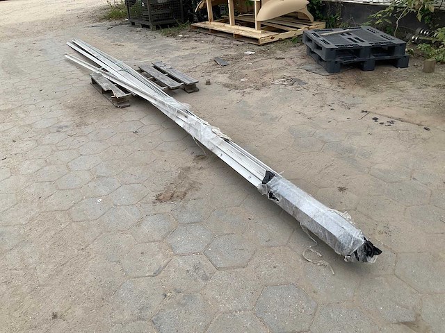 Aluminium hoekprofiel - afbeelding 1 van  4