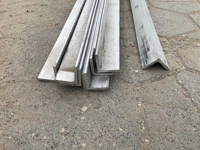 Aluminium hoekprofiel - afbeelding 3 van  4