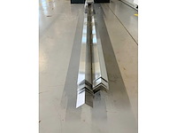 Aluminium hoekstrips 600cm (41x) - afbeelding 4 van  6