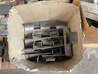 Aluminium kiezelbak (14x) - afbeelding 1 van  4