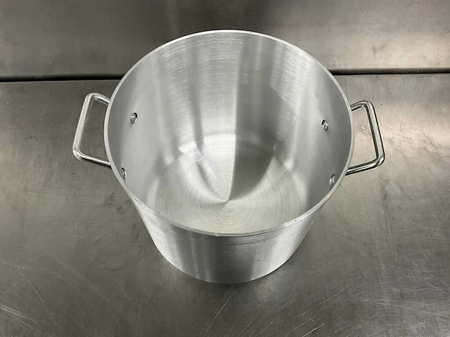 Aluminium kookpan met deksel ø 30 cm - afbeelding 3 van  4