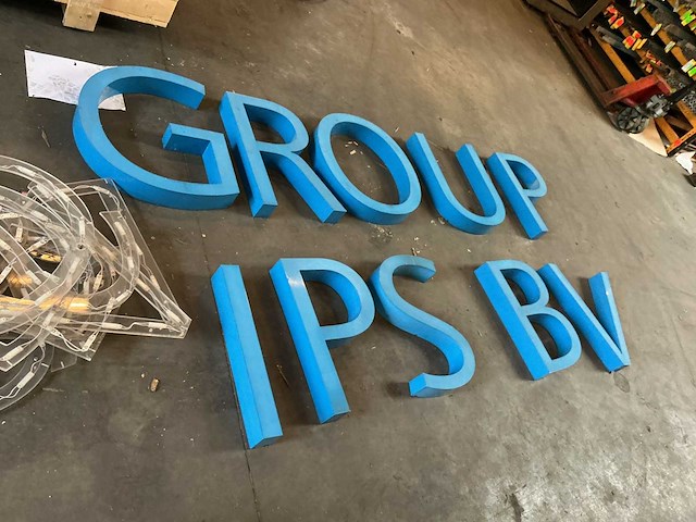 Aluminium letters met verlichting - afbeelding 4 van  4