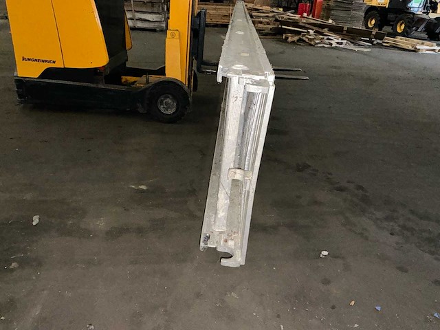 Aluminium loopbrug - afbeelding 1 van  4