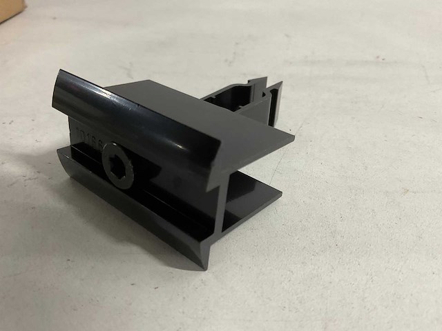 Aluminium middelklem voor montage zonnepanelen (100x) - afbeelding 2 van  3