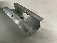 Aluminium middenklem voor montage zonnepaneel (398x) - afbeelding 1 van  4