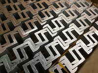 Aluminium middenklem voor montage zonnepaneel (398x) - afbeelding 3 van  4