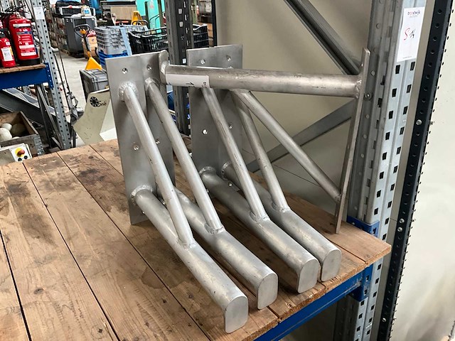 Aluminium muurbeugel (5x) - afbeelding 1 van  4