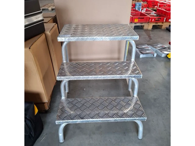 Aluminium opstap zarges, 3 treeds - afbeelding 3 van  4