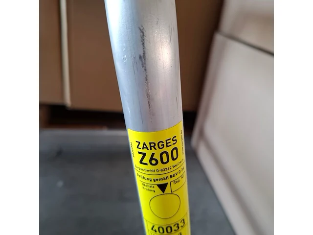 Aluminium opstap zarges, 3 treeds - afbeelding 4 van  4