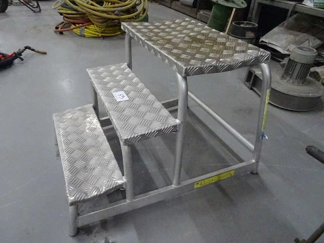 Aluminium opstap - afbeelding 1 van  1