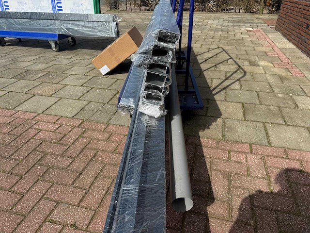 Aluminium overkapping 6x2,5m – polycarbonaat opaal 16mm – antraciet ral 7016 - afbeelding 2 van  12