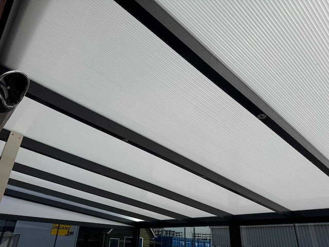 Aluminium overkapping 6x2,5m – polycarbonaat opaal 16mm – antraciet ral 7016 - afbeelding 9 van  12