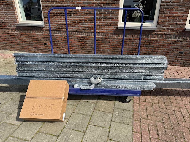 Aluminium overkapping 6x2,5m – polycarbonaat opaal 16mm – antraciet ral 7016 - afbeelding 12 van  12