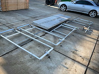 Aluminium plateau met diverse beugels - afbeelding 1 van  12