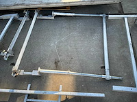 Aluminium plateau met diverse beugels - afbeelding 11 van  12