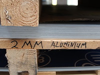 Aluminium platen novelis b73a met dikte 2 mm en afmeting 125 x 250 cm op vier pallets. 42 platen. - afbeelding 4 van  4