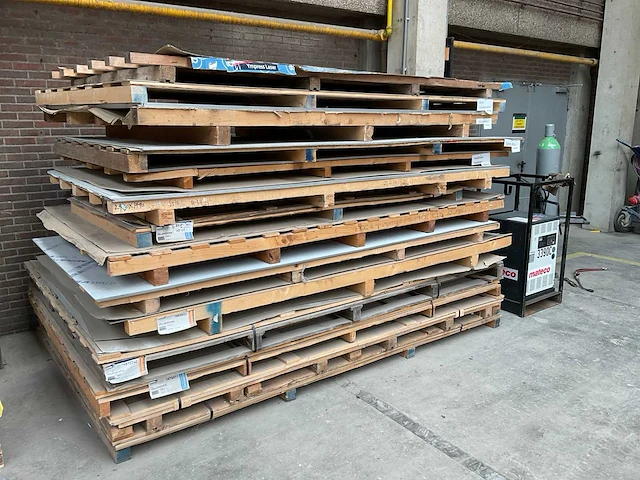 Aluminium platen - afbeelding 1 van  7