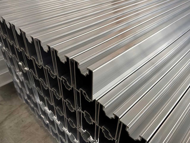 Aluminium profielen (84 stuks) - afbeelding 3 van  3