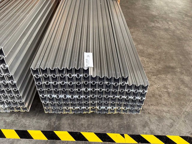 Aluminium profielen (94 stuks) - afbeelding 2 van  3