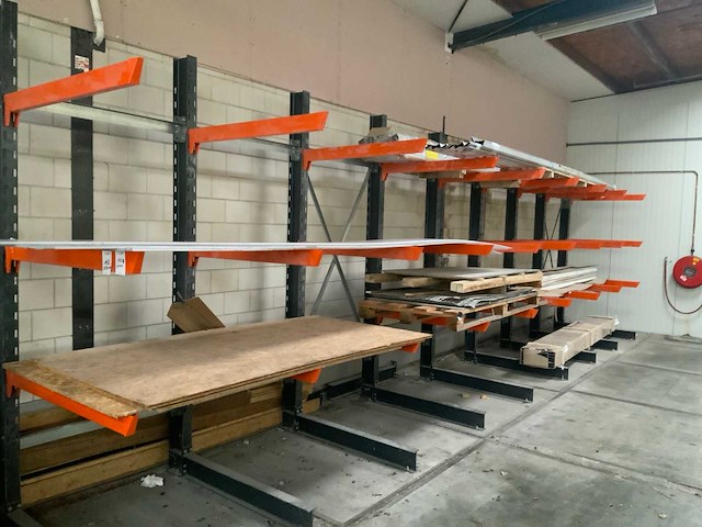 Aluminium profielen en tranenplaat - afbeelding 1 van  7