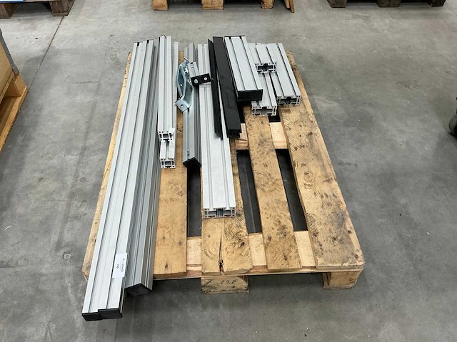 Aluminium profielen - afbeelding 2 van  2