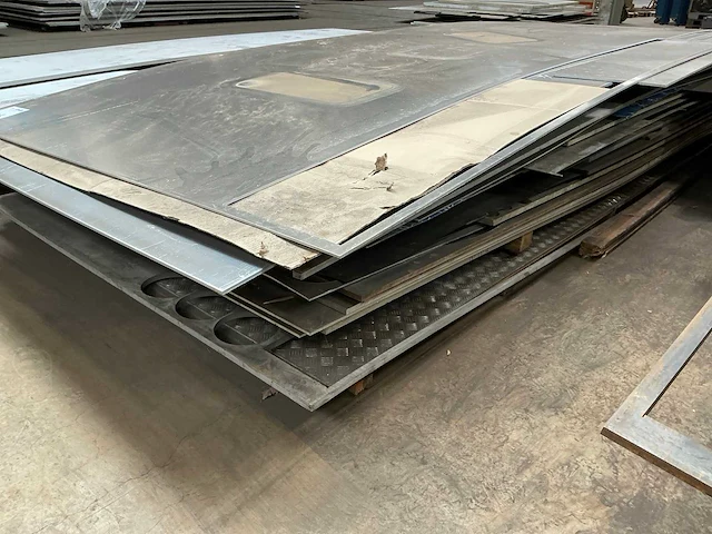 Aluminium / roestvrijstaal restant - afbeelding 7 van  10