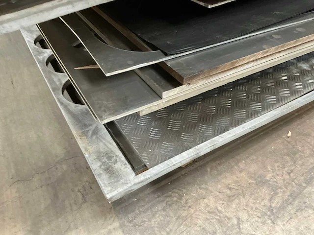 Aluminium / roestvrijstaal restant - afbeelding 8 van  10