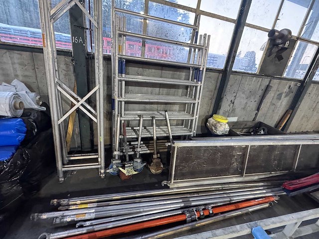 Aluminium rolsteiger 3,4 meter hoog - afbeelding 3 van  10