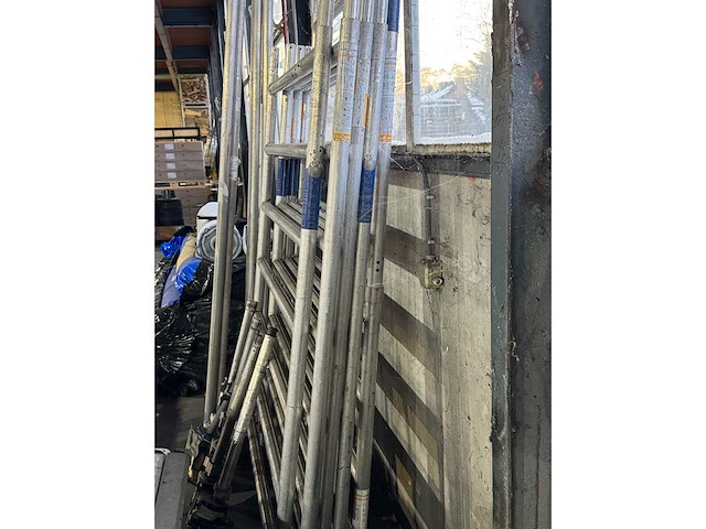 Aluminium rolsteiger 3,4 meter hoog - afbeelding 9 van  10