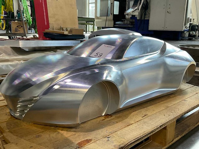 Aluminium schaalmodel sportauto - afbeelding 1 van  6