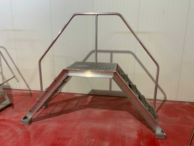 Aluminium / stalen bordes - afbeelding 2 van  5