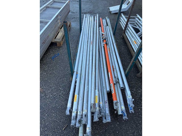 Aluminium steiger v.v. trap, valbeveiliging, steigerwielen - afbeelding 17 van  21