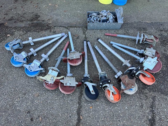 Aluminium steiger v.v. trap, valbeveiliging, steigerwielen - afbeelding 11 van  21