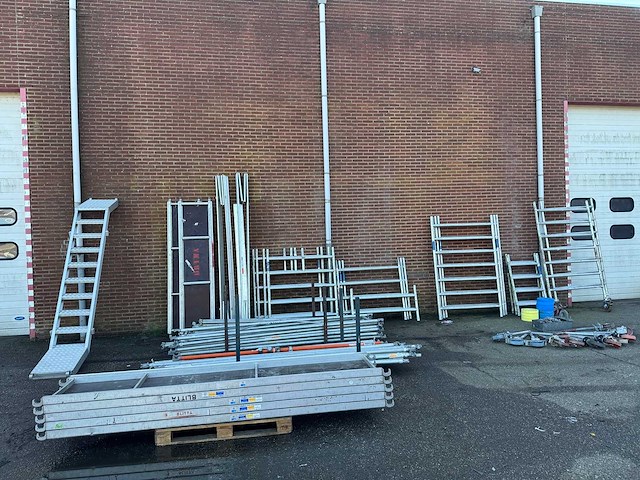 Aluminium steiger v.v. trap, valbeveiliging, steigerwielen - afbeelding 2 van  21