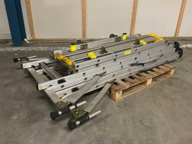 Aluminium steiger - afbeelding 1 van  5