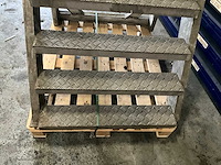 Aluminium trap 6-trede 100x120x100cm - afbeelding 2 van  4