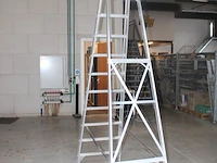 Aluminium trap asc met negen treden en bordes - afbeelding 2 van  2
