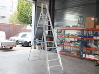 Aluminium trap solide met negen treden en bordes