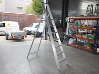 Aluminium trap solide met zes treden en bordes