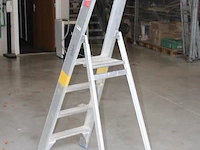 Aluminium trap vgs met drie treden en bordes - afbeelding 2 van  2