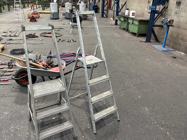 Aluminium trappen (2x) - afbeelding 7 van  8