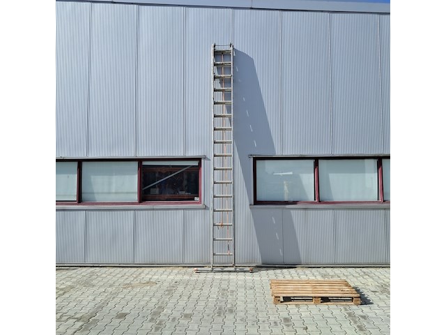Aluminium trekladder, altrex, 16 treeds, onbek. - afbeelding 1 van  7