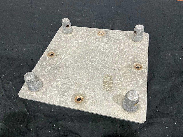 Aluminium trus base plate (15x) - afbeelding 1 van  4