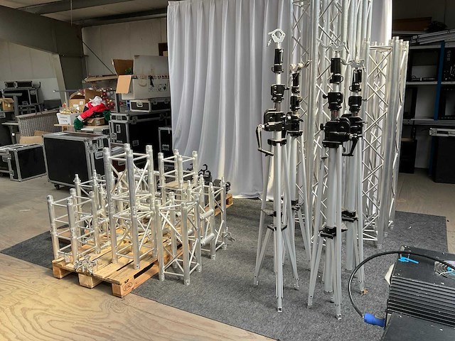 Aluminium trus - afbeelding 1 van  9