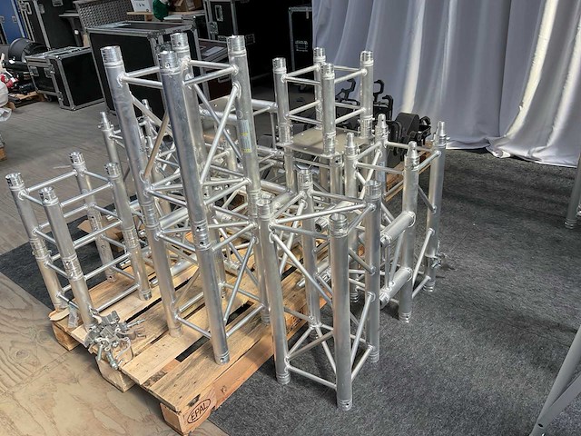 Aluminium trus - afbeelding 5 van  9